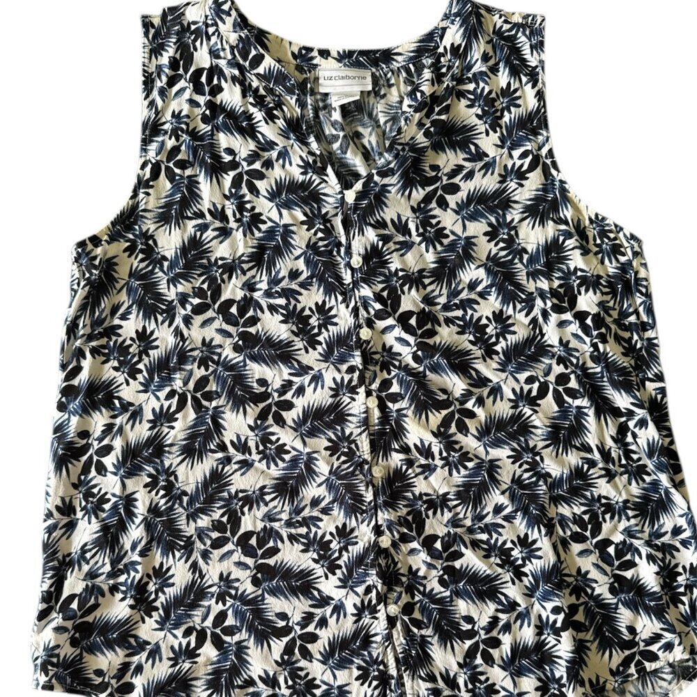 🔥 4 for $20 DEAL 🔥Liz Claiborne Blue Leaf Print Sleeveless Button M - Picture 1 of 7